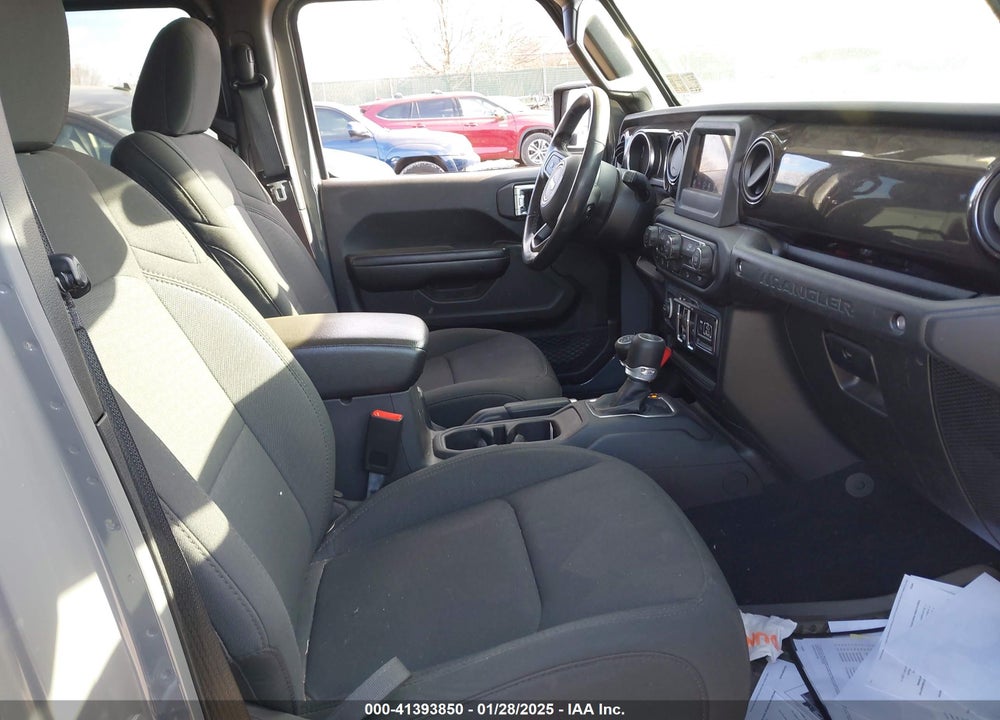 2019 JEEP WRANGLER UNLIMITED SPORT ALTITUDE 4X4 VIN: 1C4HJXDG5KW676363