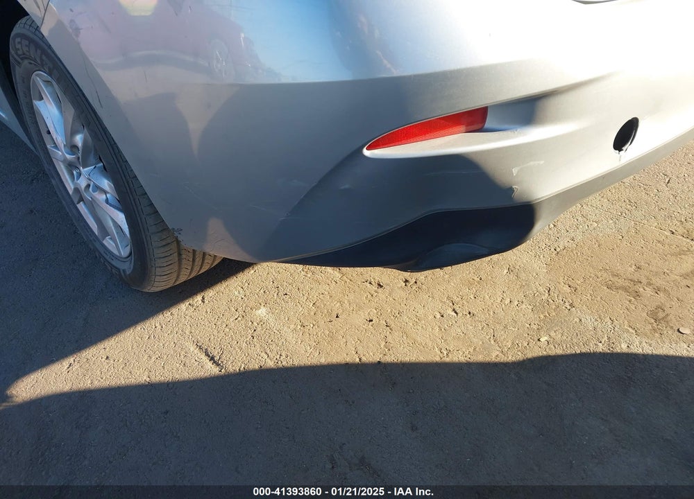 2018 MAZDA MAZDA3 VIN: 3MZBN1U72JM263190