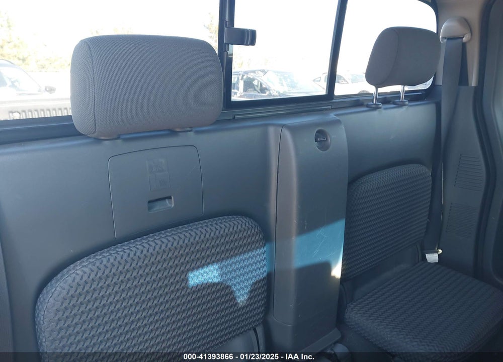 2007 NISSAN FRONTIER SE VIN: 1N6AD06W27C405996