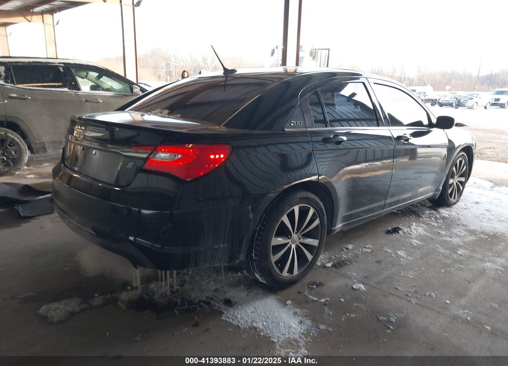 2014 CHRYSLER 200 VIN: 1C3CCBCG4EN135635