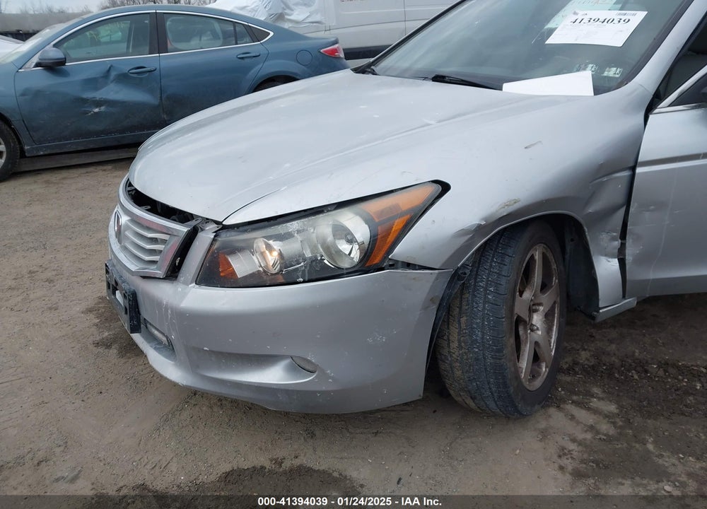 2008 HONDA ACCORD VIN: 1HGCP26838A046141