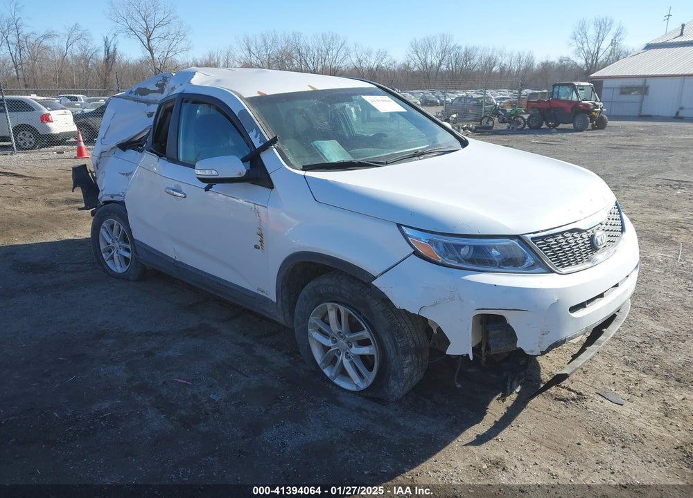2015 KIA SORENTO LX VIN: 5XYKT3A66FG626871
