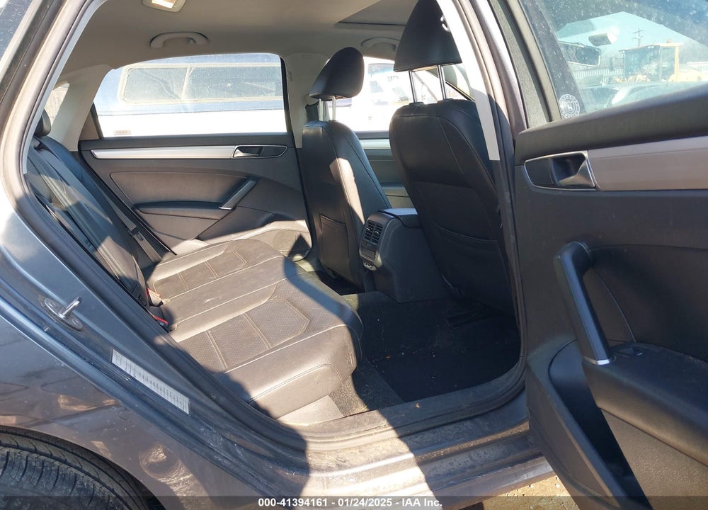 2019 VOLKSWAGEN PASSAT VIN: 1VWLA7A37KC012589