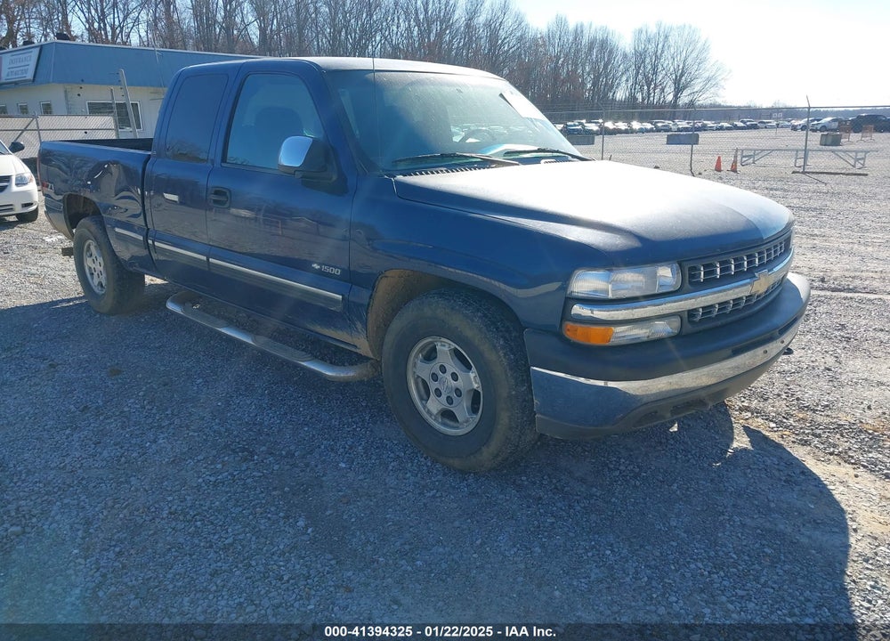 2000 CHEVROLET SILVERADO 1500 LS VIN: 2GCEK19T4Y1359645