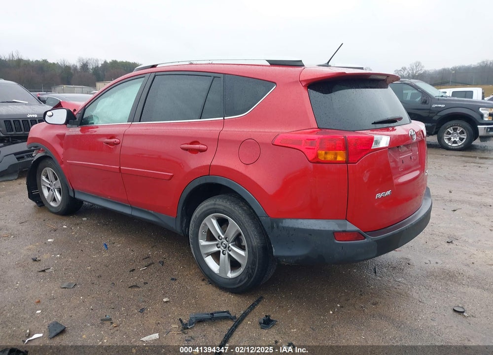 2015 TOYOTA RAV4 XLE VIN: 2T3WFREVXFW210286