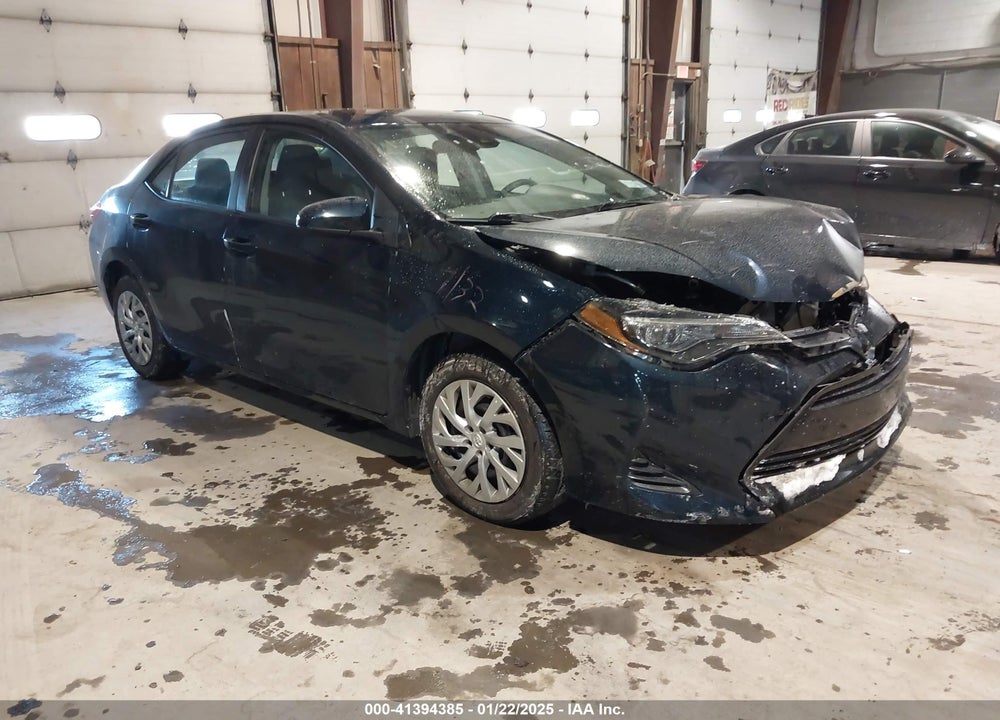 2019 TOYOTA COROLLA LE VIN: 2T1BURHE0KC245584