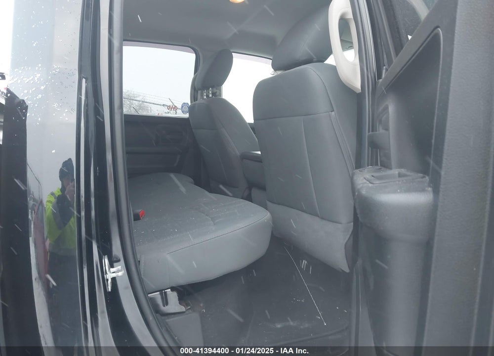 2014 RAM 1500 VIN: 1C6RR7FG4ES282673
