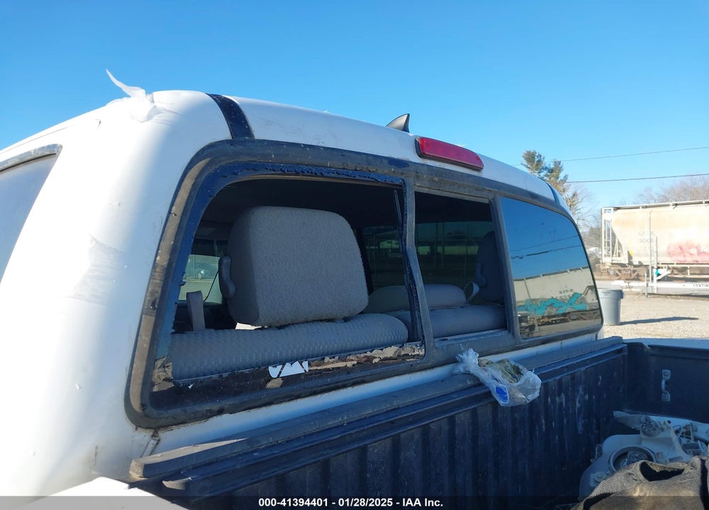 2015 TOYOTA TACOMA VIN: 5TFLU4EN4FX143384