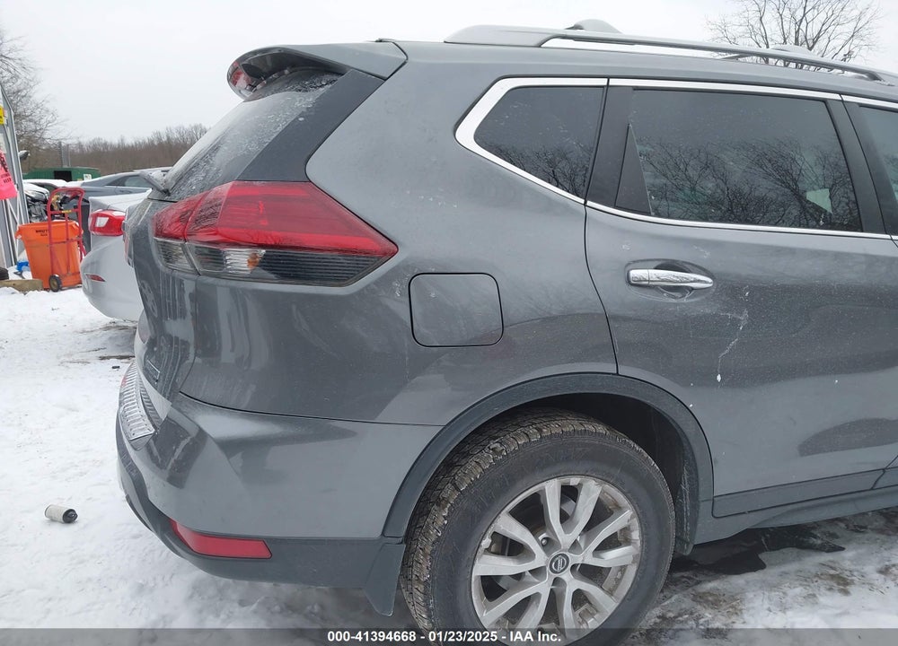 2019 NISSAN ROGUE S VIN: 5N1AT2MT5KC799721