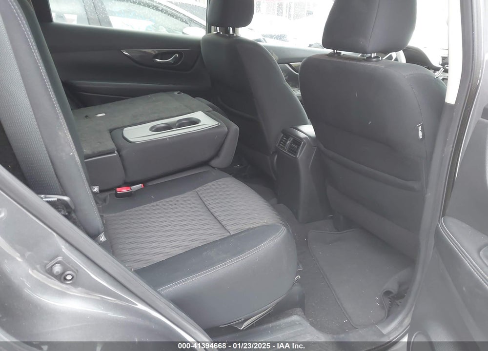 2019 NISSAN ROGUE S VIN: 5N1AT2MT5KC799721