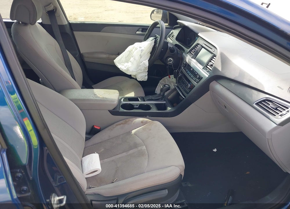 2016 HYUNDAI SONATA SE VIN: 5NPE24AF8GH301123