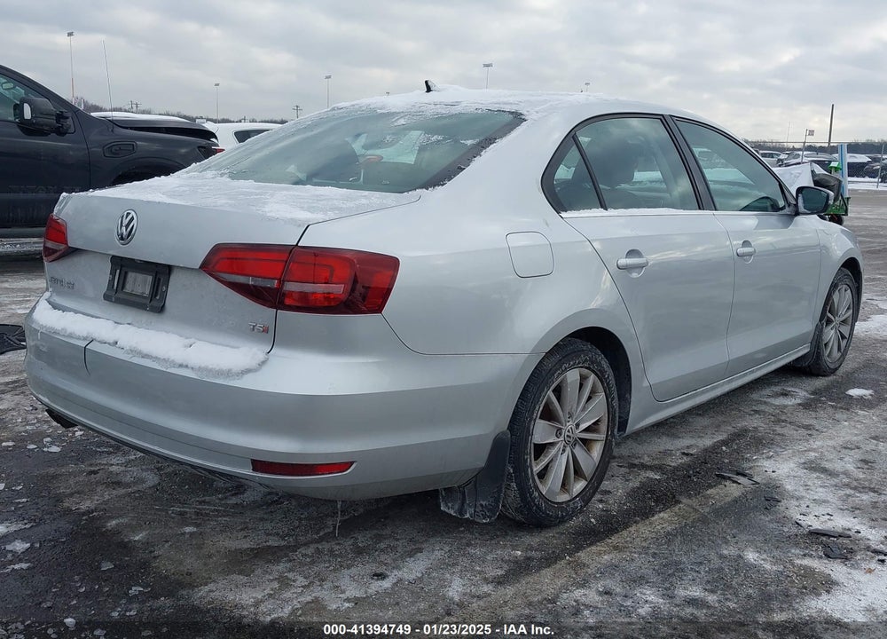 2016 VOLKSWAGEN JETTA VIN: 3VWD67AJ7GM312272