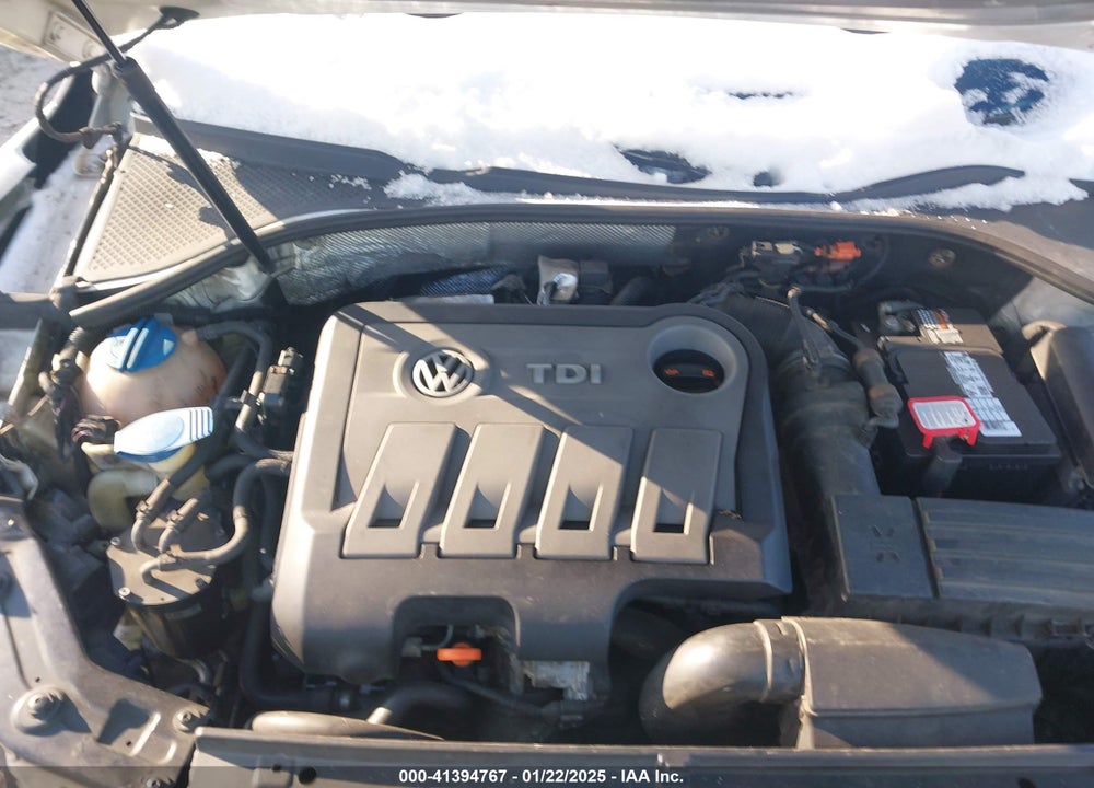 2013 VOLKSWAGEN PASSAT VIN: 1VWCN7A37DC134487