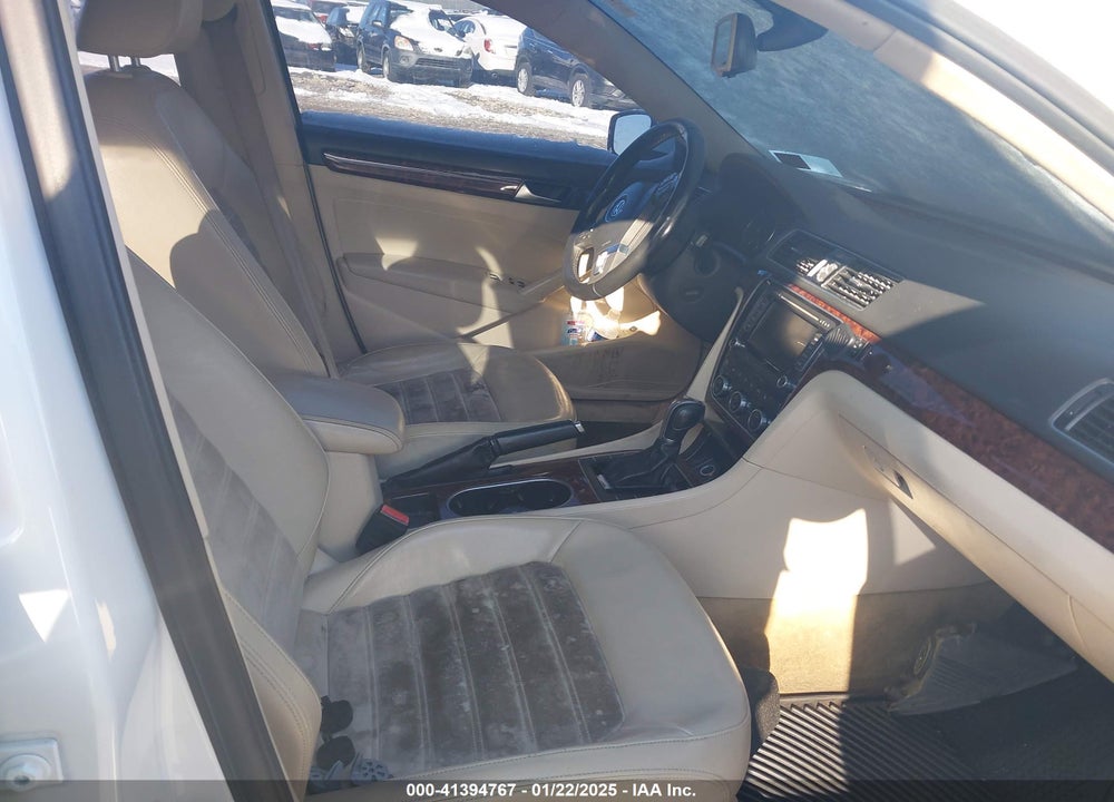 2013 VOLKSWAGEN PASSAT VIN: 1VWCN7A37DC134487