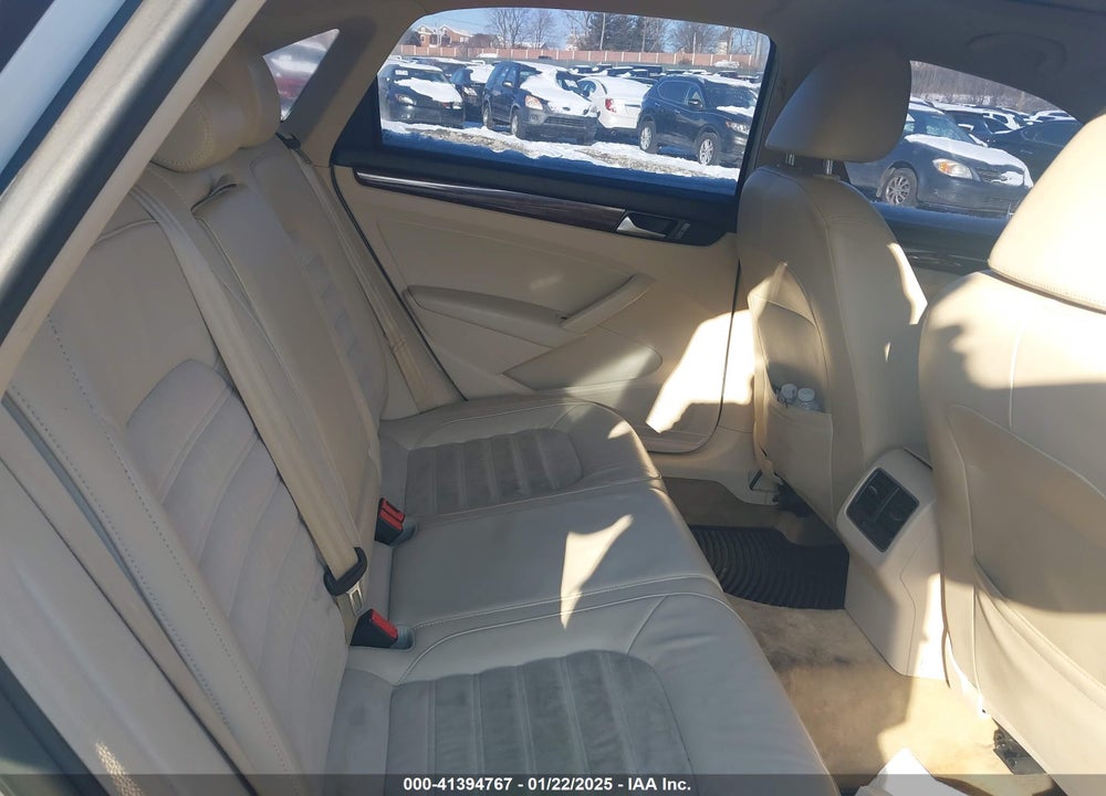2013 VOLKSWAGEN PASSAT VIN: 1VWCN7A37DC134487