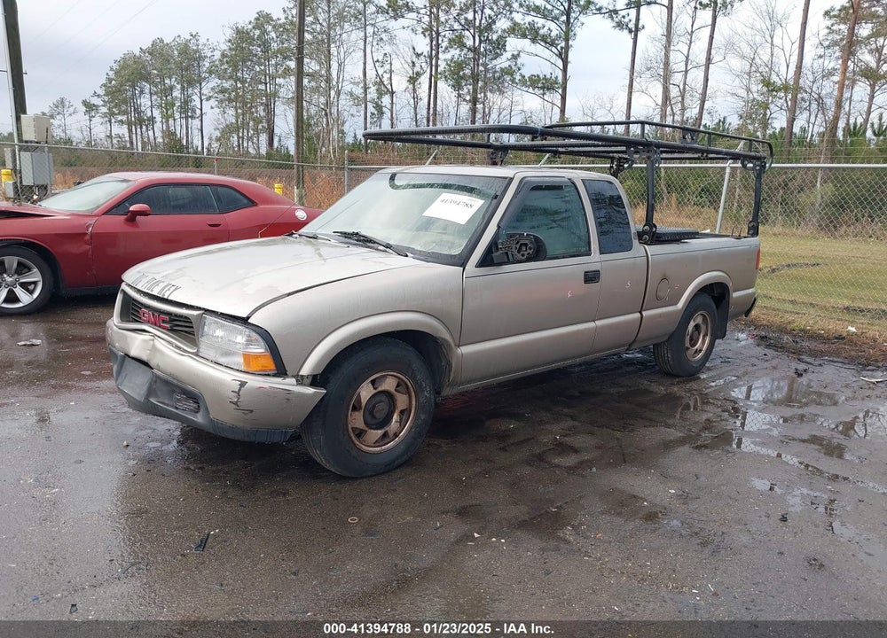 2000 GMC SONOMA SLS VIN: 1GTCS19W1Y8241082