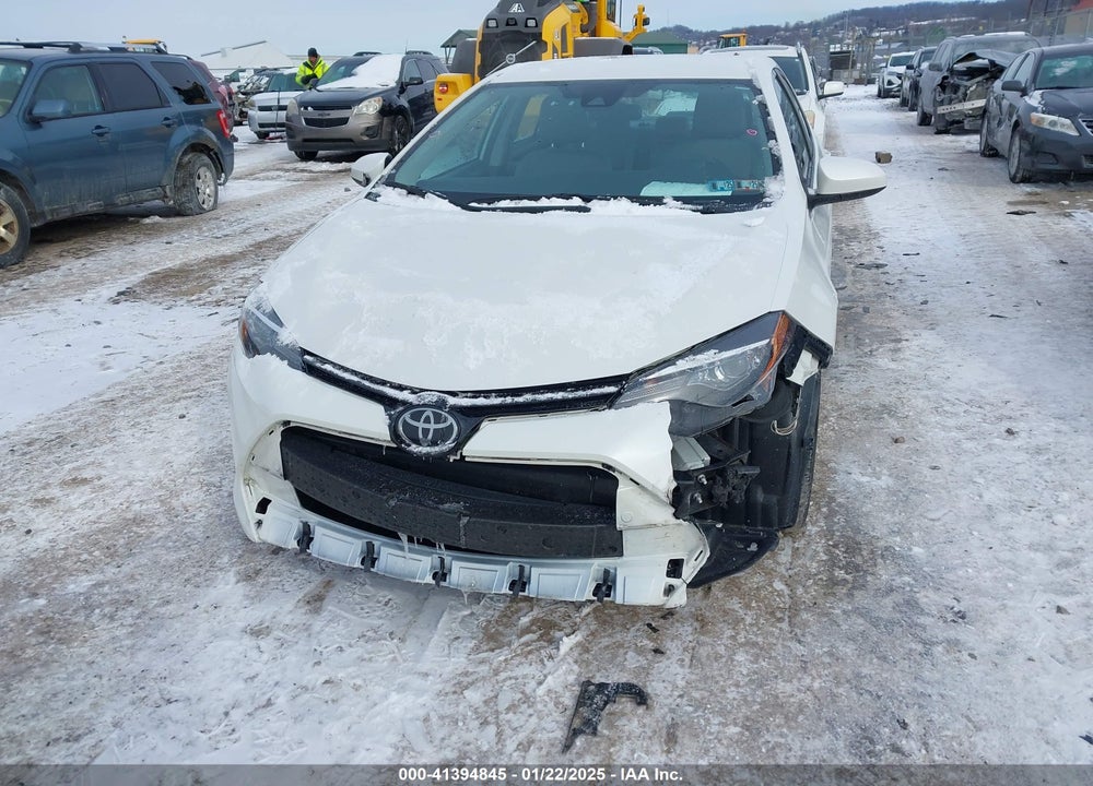 2018 TOYOTA COROLLA VIN: 5YFBURHE8JP855358