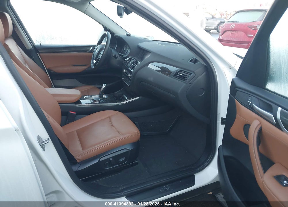 2016 BMW X3 XDRIVE28I VIN: 5UXWX9C57G0D93301
