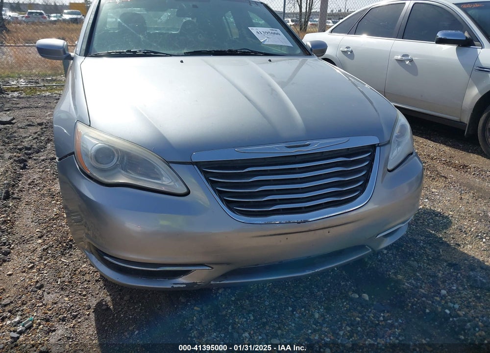 2014 CHRYSLER 200 VIN: 1C3CCBBG5EN114925