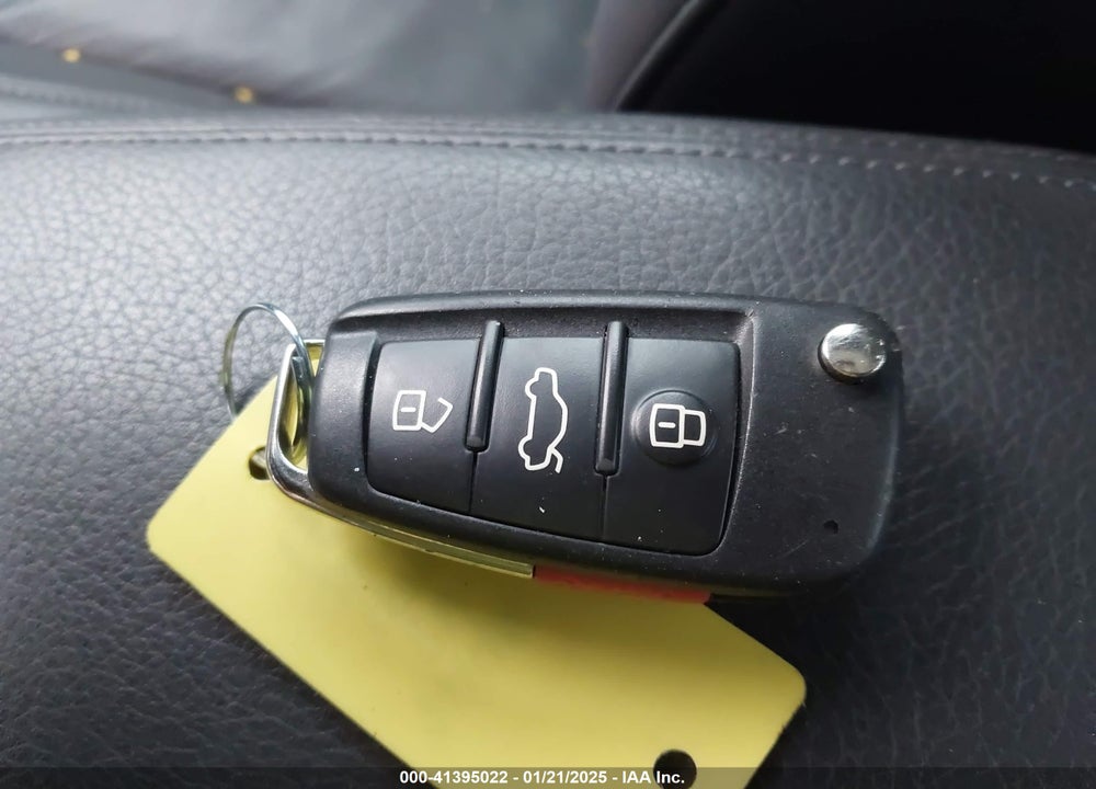 2018 AUDI A3 VIN: WAUAUGFF1J1032252