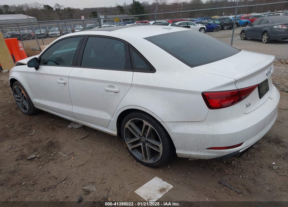 2018 AUDI A3 VIN: WAUAUGFF1J1032252