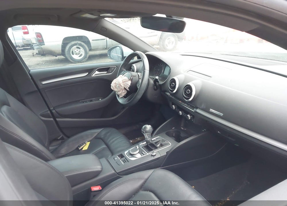 2018 AUDI A3 VIN: WAUAUGFF1J1032252
