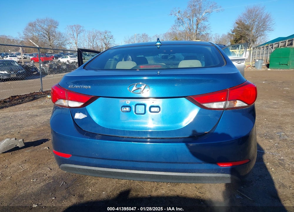 2015 HYUNDAI ELANTRA VIN: KMHDH4AE0FU266272