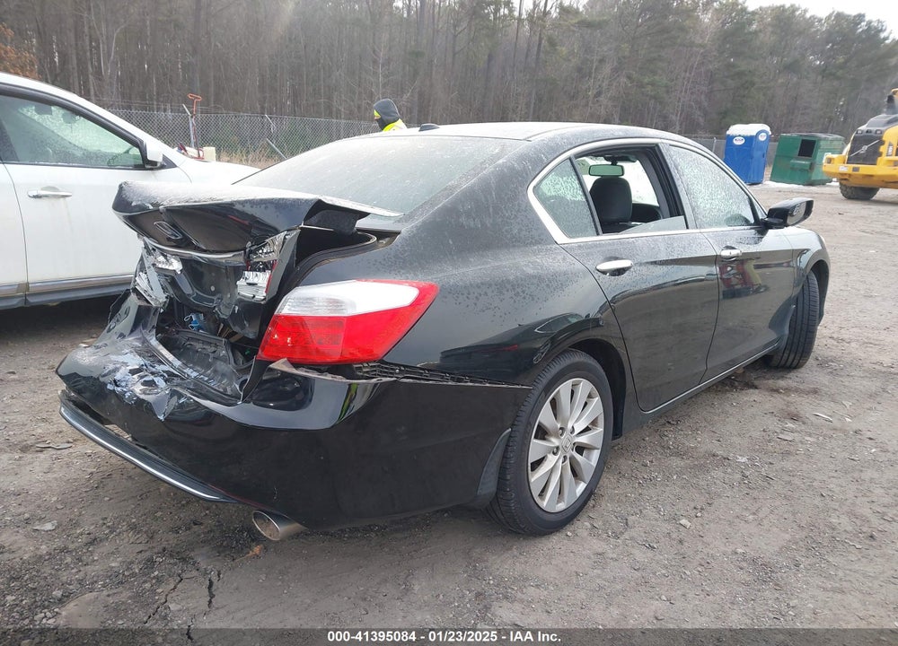 2015 HONDA ACCORD VIN: 1HGCR3F83FA023438