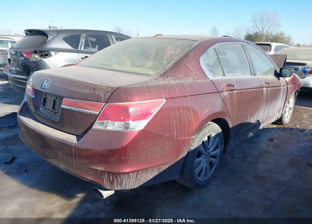2011 HONDA ACCORD VIN: 1HGCP2F88BA154598