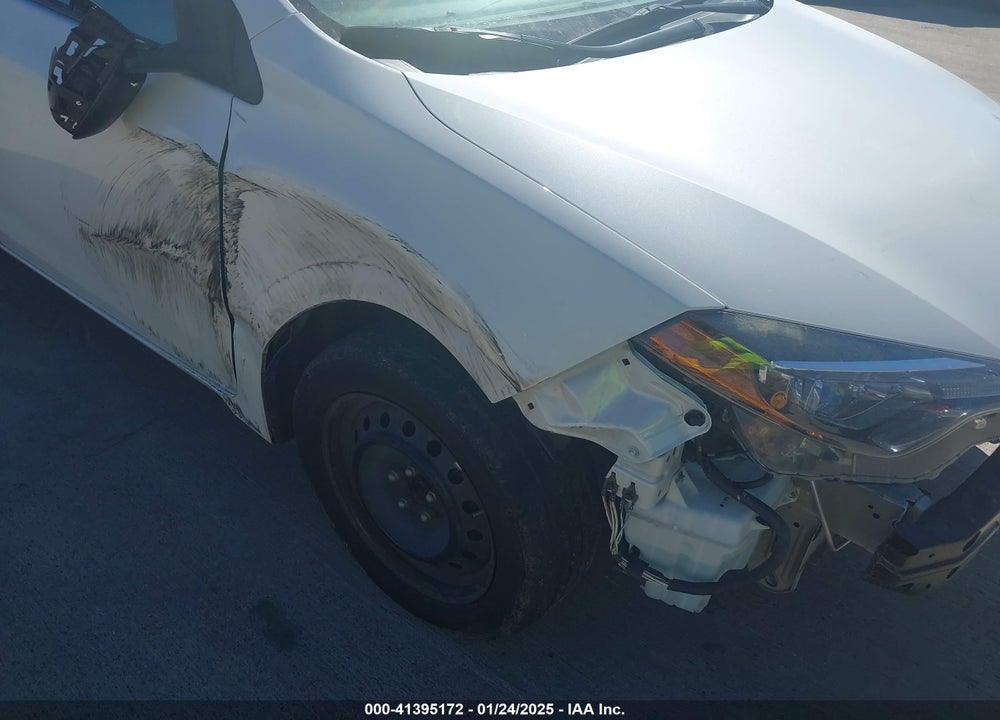 2017 TOYOTA COROLLA LE VIN: 5YFBURHE5HP706271