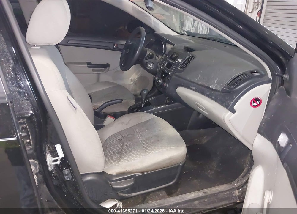2010 KIA FORTE LX VIN: KNAFT4A21A5097462