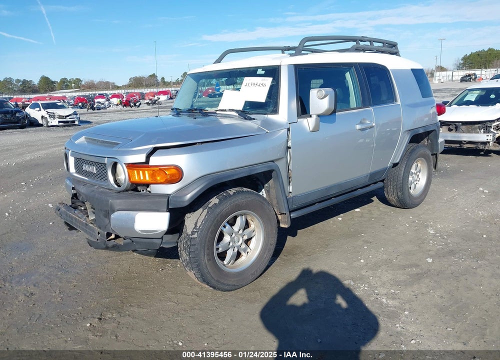 2007 TOYOTA FJ CRUISER VIN: JTEBU11F670010334