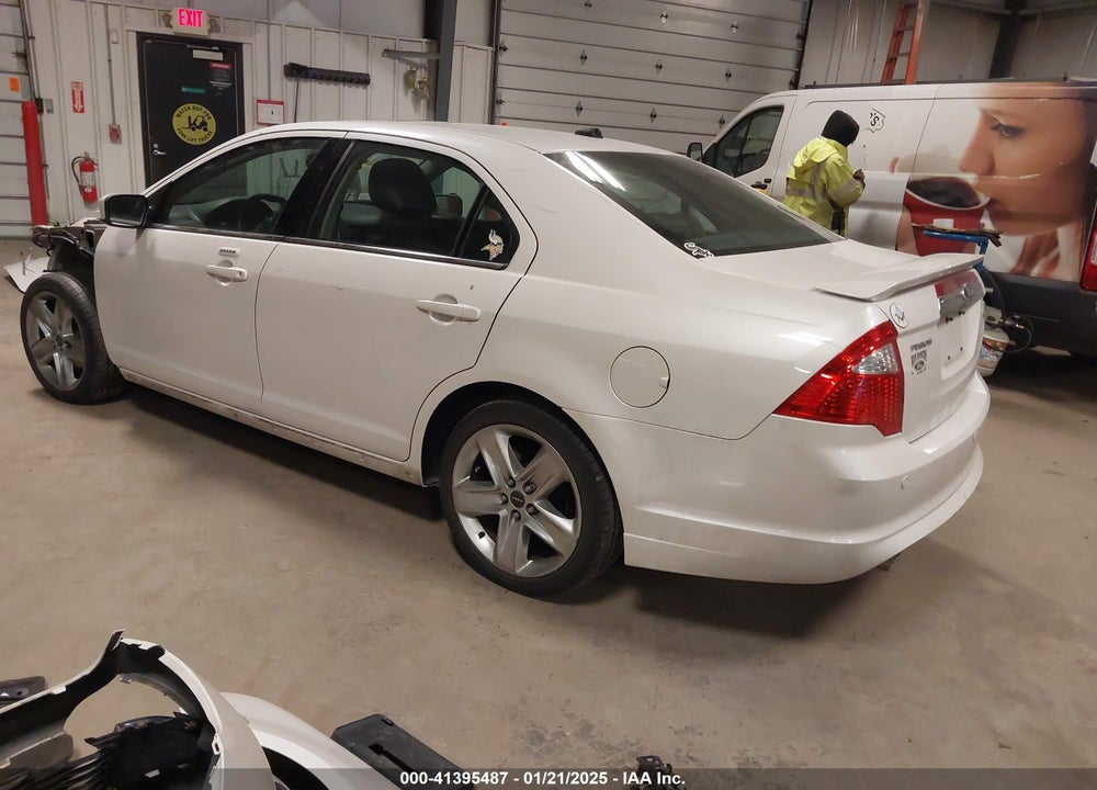 2011 FORD FUSION VIN: 3FAHP0DC9BR199903