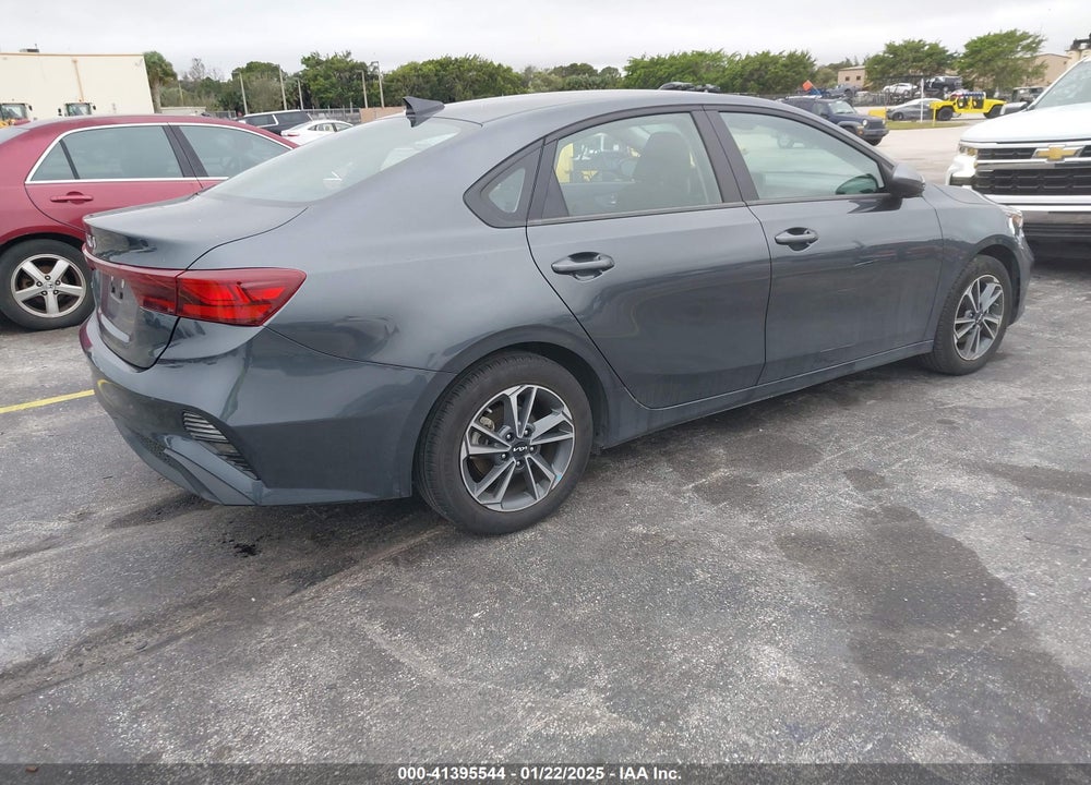 2024 KIA FORTE LXS VIN: 3KPF24AD1RE723292