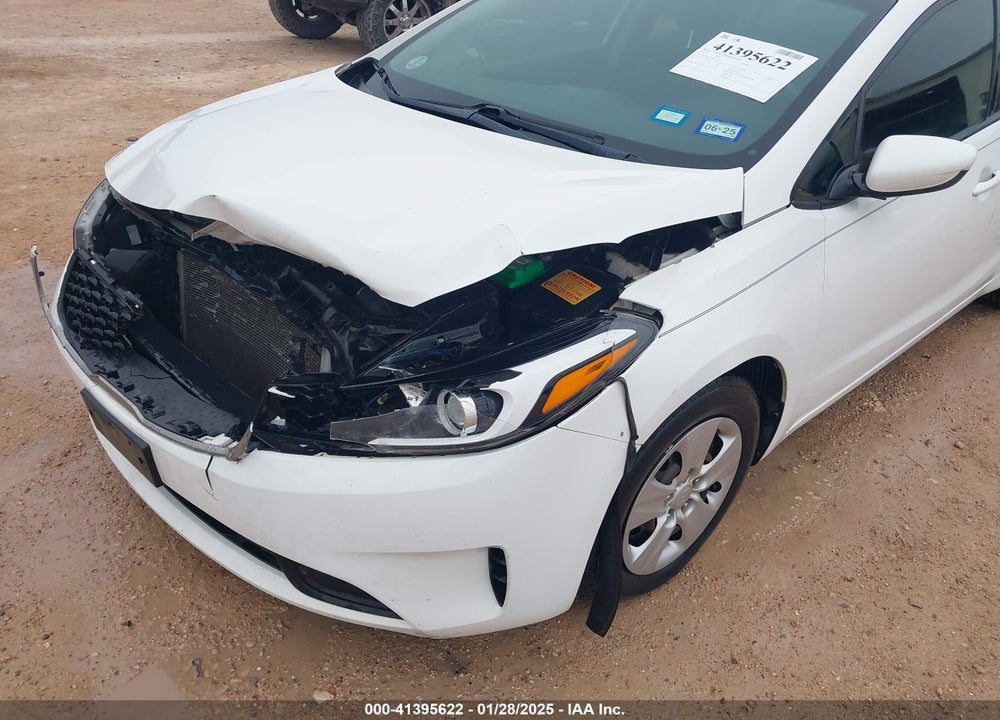 2017 KIA FORTE VIN: 3KPFK4A78HE082702