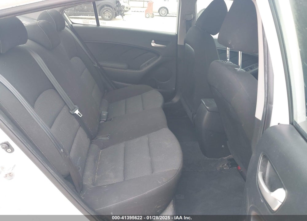 2017 KIA FORTE VIN: 3KPFK4A78HE082702