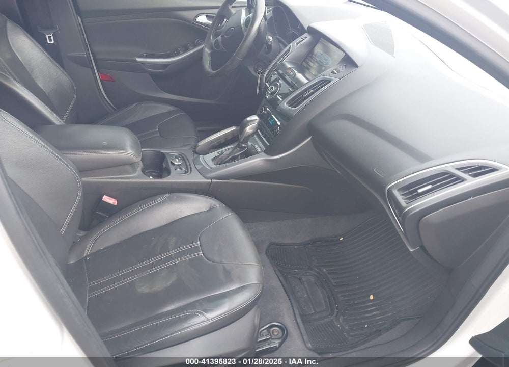 2012 FORD FOCUS TITANIUM VIN: 1FAHP3N23CL119048