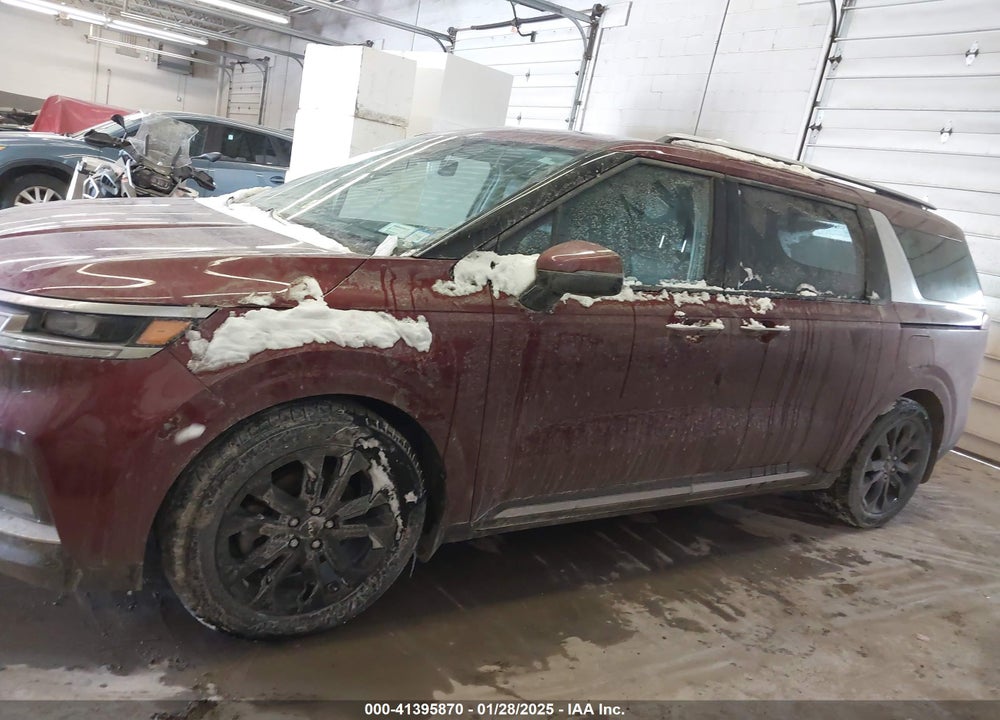 2022 KIA CARNIVAL MPV SX VIN: KNDNE5H35N6138656
