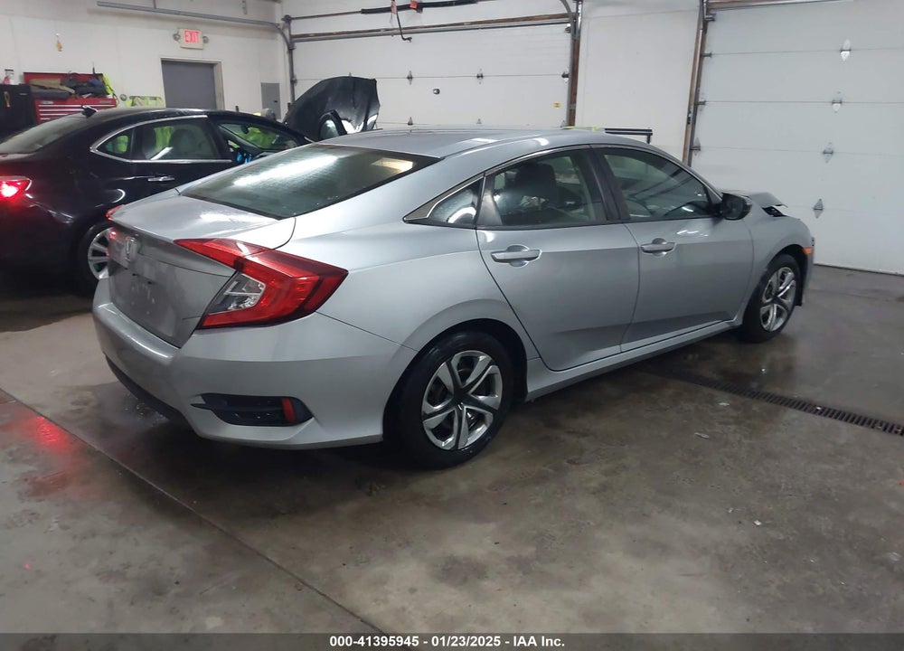 2018 HONDA CIVIC VIN: 19XFC2F55JE003789