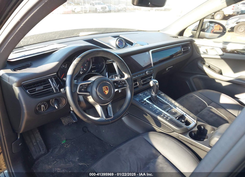 2020 PORSCHE MACAN VIN: WP1AA2A55LLB05013