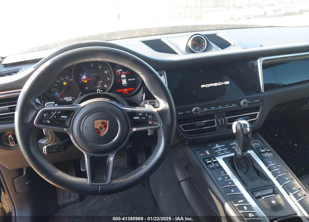 2020 PORSCHE MACAN VIN: WP1AA2A55LLB05013