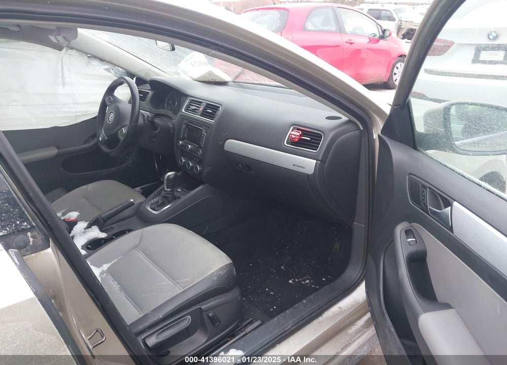 2013 VOLKSWAGEN JETTA HYBRID VIN: 3VW637AJ9DM312125