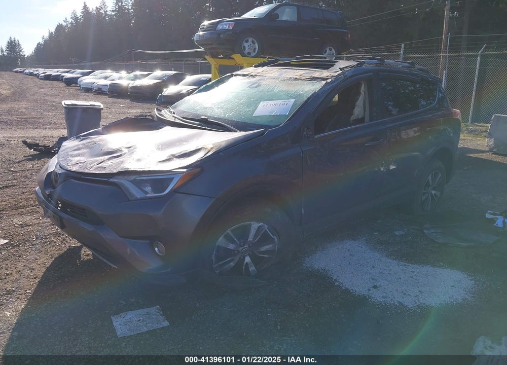 2017 TOYOTA RAV4 XLE VIN: JTMRFREV3HJ113199