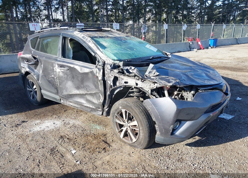 2017 TOYOTA RAV4 XLE VIN: JTMRFREV3HJ113199