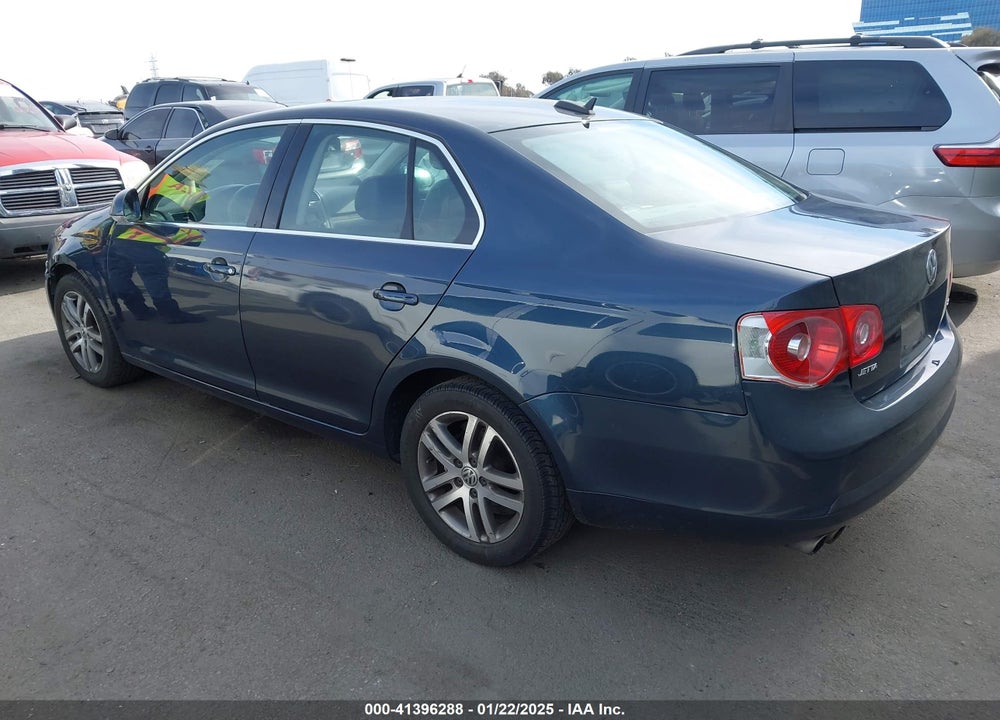 2005 VOLKSWAGEN JETTA 2.5 VIN: 3VWDG71K65M648899