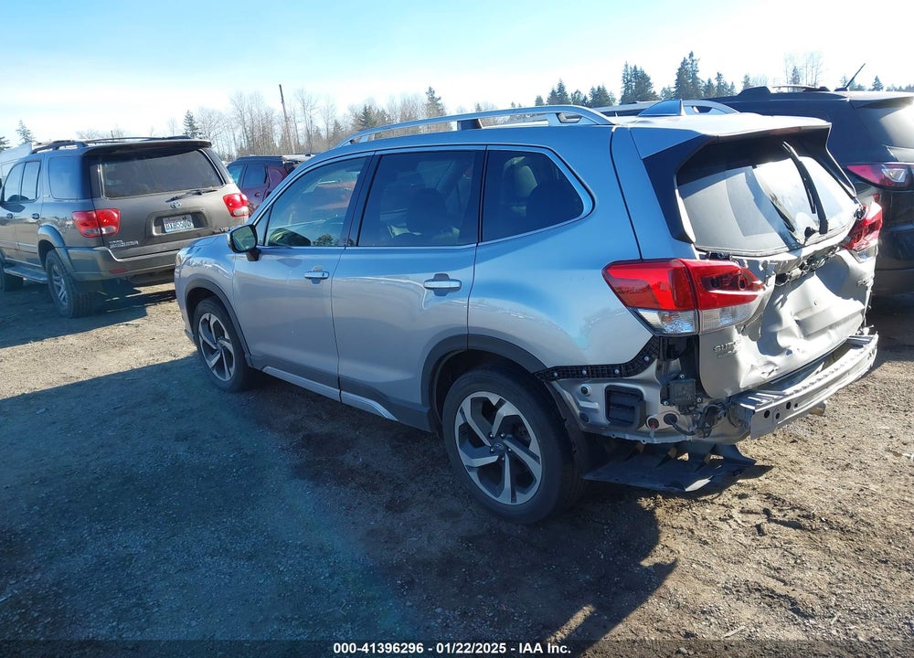 2022 SUBARU FORESTER TOURING VIN: JF2SKARC5NH413158