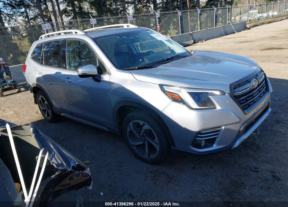 2022 SUBARU FORESTER TOURING VIN: JF2SKARC5NH413158