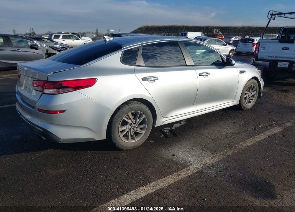 2020 KIA OPTIMA VIN: 5XXGT4L38LG387483