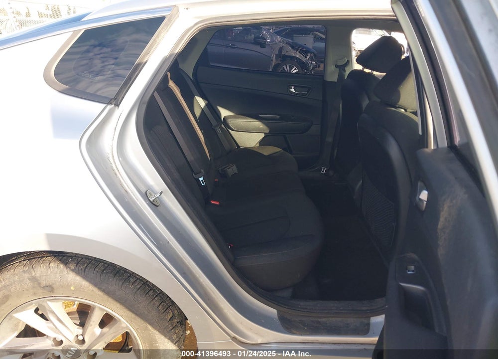 2020 KIA OPTIMA VIN: 5XXGT4L38LG387483