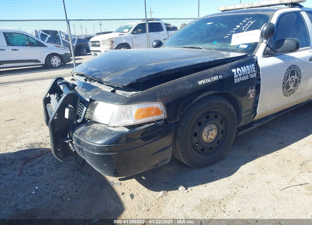 2011 FORD CROWN VICTORIA POLICE INTERCEPTOR VIN: 2FABP7BV5BX152100